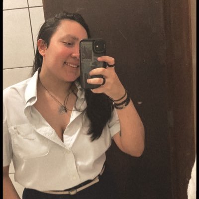 heartlessazv's profile picture. falo besteira ent meus tweets tem validade de 5 min ☝️