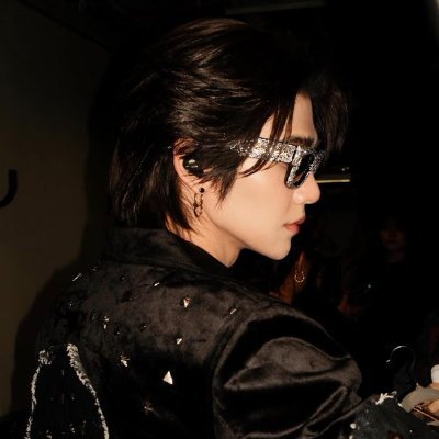 MomiThamim16227's profile picture. JeffBarcode stan 🤍❤️🪐🌻
#BTSArmy 💜
P'Tin 💪🏎️🎵🕺
MoonCovey❣️
#Saturdayss     #unit 
 Dawin 📝🗡️🩸🖌️
Revamp - Ciar  🧛🖤