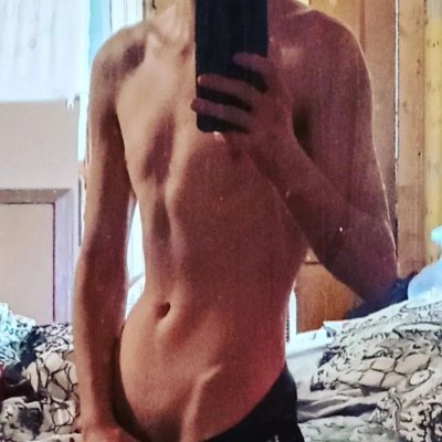 phantom9inch's profile picture. 