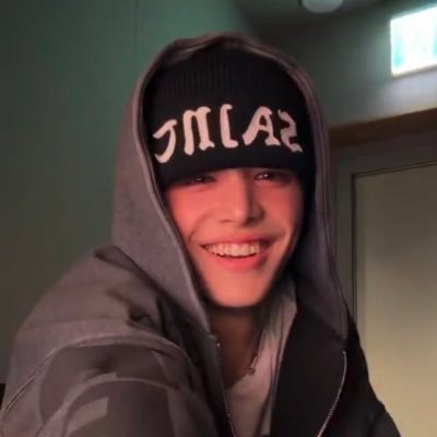 makieclipse's profile picture. my bias is the #exbisexual | mostly &team 🩵 | 18