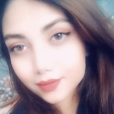 ccnznin's profile picture. a girl who loves rain and magic🌧️🔮✨️