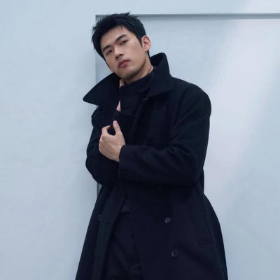 wcyswm's profile picture. 喝过茶不扯闲皮，MIT算法工程师，全球城市先生杭州形象大使主演舞台剧《天使在美国》&作品集《春天里的一场恍惚》《完美伴侣》《失落派对》《白领狂想曲》B站短片《靓仔小卡片要不》哥大戏剧节《六个寻找剧作家的角色》网电《食习生》First影展《陈文媛》&戛纳首映上海国际电影节入围电影《市井》男主演。华诞杯闪耀之星铜奖