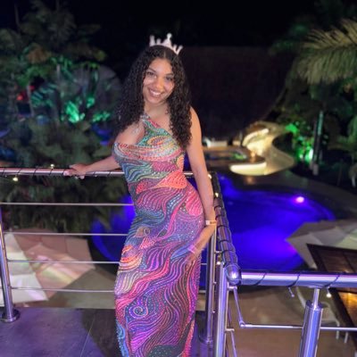 MariaDrip's profile picture. • 23 • approx 10 biz days for a response