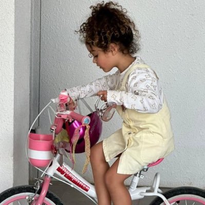 AbbersMiek90457's profile picture. 