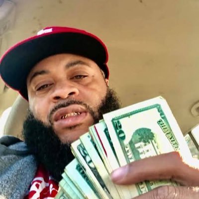 SAMPAYPIG53's profile picture. 