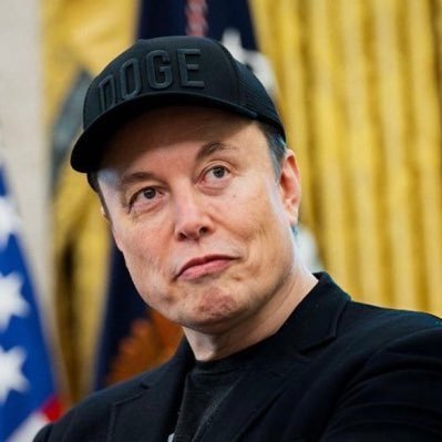 EM_X109's profile picture. 