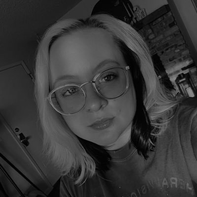 malodramatics's profile picture. this body’s closed until further notice