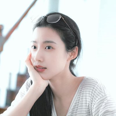 meriszkia's profile picture. 