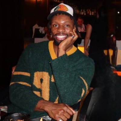 kaeyleex's profile picture. 6’2 😈-Data Manager in the day, -Songwriter at Night || Love SIA for life❤️