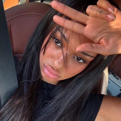 danielaluvsx's profile picture. 𓏵⠀ i like yapping about my interests | not spoiler free - multifandom account ౨ৎ 𓏻𓏻𓏻