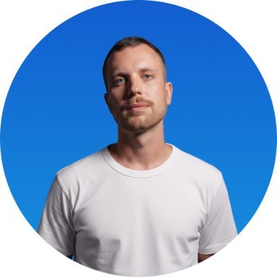 des_klotz's profile picture. Senior Software Designer driven by building meaningful moments and unique UI design