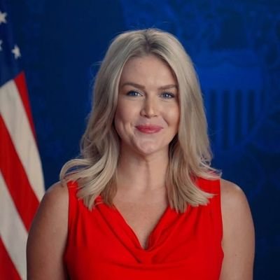 Karolinele65881's profile picture. 