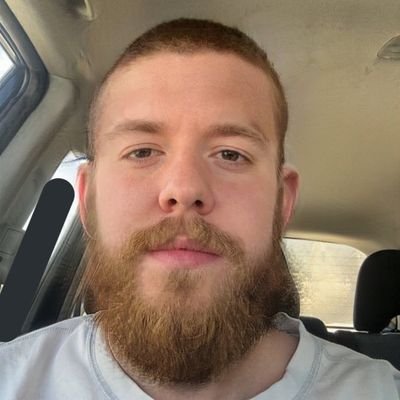 Fazkur587809's profile picture. I love football game