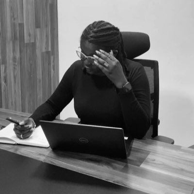 Pejuola_a's profile picture. Your HR plug who actually gets it 💅🏾 | Jobs daily • Career tips • Recruiting • Living & working on my terms ✨| Job Ads send me a DM