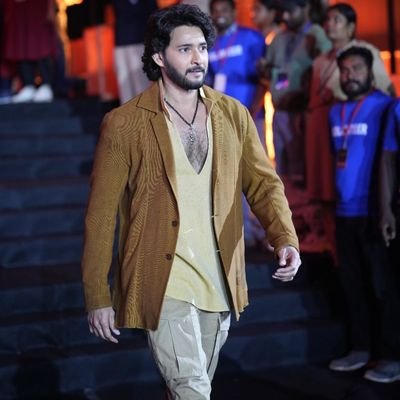 Venkey810's profile picture. 💫@urstrulyMahesh//United TFI//Executive Accountant//Novak Djokovic//Lional Messi