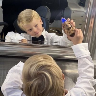 mr_spacex287's profile picture. I’m the CEO of Tesla and SpaceX company. 🚀🪐, Elon ❤️🥳