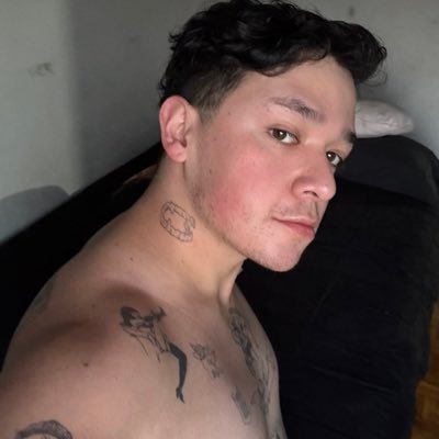 quincampoixzzz's profile picture. https://t.co/gYh4WUbMiB         https://t.co/cIoU5bmpFL