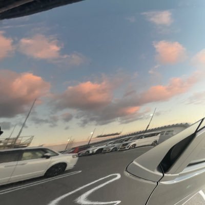 ry_07xj11's profile picture. 