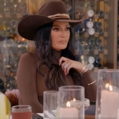 ejay (#1 Natalie Bolton stan 💚) Profile