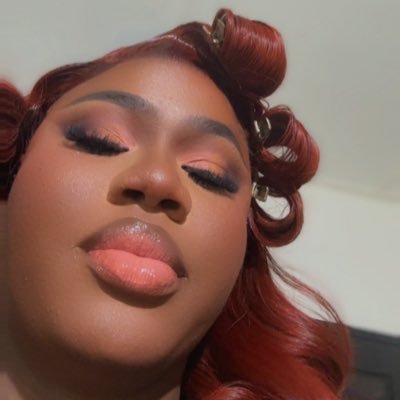 phaiitt's profile picture. Scorpio 👑 || four-eyed 🤓 || introverted Business page @phaitscent