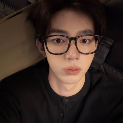 glibyzhanghaox's profile picture. 