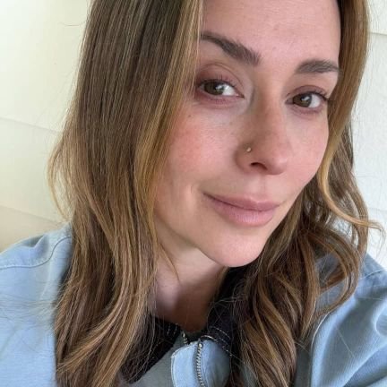 Kingsle77236189's profile picture. listen to the best music 🎵🎶