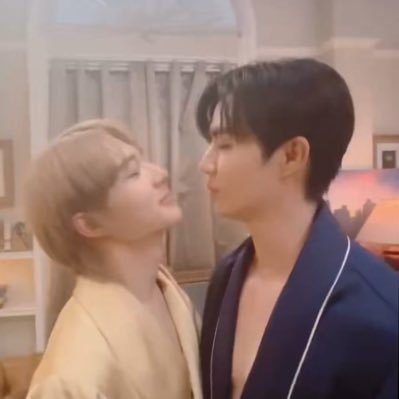 bua_src's profile picture. 🐶🌊⛪️📸🐱☁️💒🎀 {~ @zee_pruk @CwrNew ~} Always support , proud of you #ZeePruk #NuNew #Zunshine #NanaNu #zonzon 👉🏻แอคสำรอง @bubu_buaaaa 👈🏻