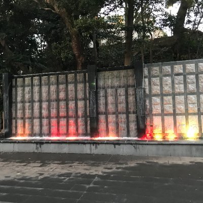 kennyheadphones's profile picture. グランジ(他ギターがデカい音楽)好きのギタリスト・作曲家🤠🎵 / ‘Vanilla Cult'🍨 ‘Ultraviolet Pills'💊 'Velvet Isolation'🔮 'Cheap Chic Sonic'🚗 / Live: https://t.co/O4iWcMKJQz