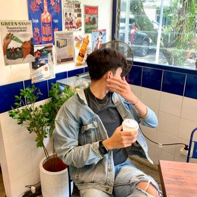 dark_chocozck's profile picture. 