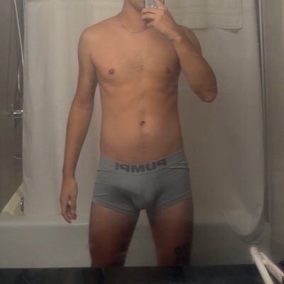 SDSlag's profile picture. Horny Chill Vers bttm (25 yrs) 💲https://t.co/8jYBqCFESf 😈