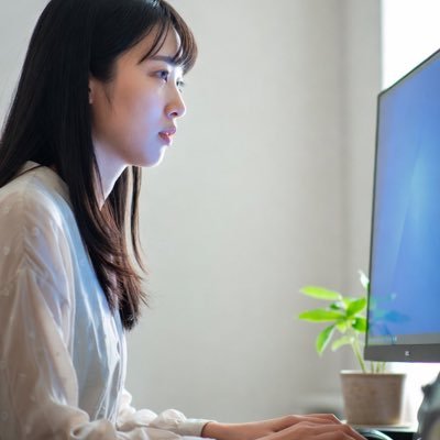 TSLAMARIE's profile picture. IT企業に勤務する28歳。資産の9割を $TSLA に強気投資🇺🇸投資の他に節約情報や映画や婚活のことも呟きます。