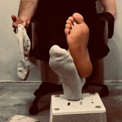 RugbyMasterIt's profile picture. Findom | Cashmaster | Drain | Brainwashing | ATM | DMs open 💸 Throne/Revolut/Paypal - 45🦶Side @TheNotaryMaster