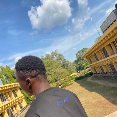 _timscribbles's profile picture. Creative Writer & Storyteller 💚 I write fiction, non-fiction, poetry, and reflective pieces for growth https://t.co/JleS4Q0o1U ✍️🌻💚