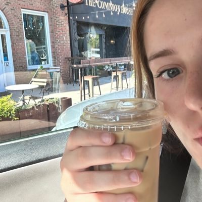GingerKayy10's profile picture. hey hey :) | she/her | 20 y/o | libra | barista at dunkin’ | shedtwt | bpdtwt | iced coffee addict 🧋
