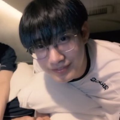 lavnedon's profile picture. 