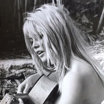 hlm9z's profile picture. 