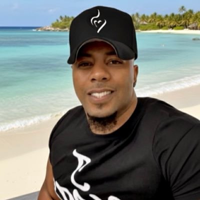 Donaezlee's profile picture. Tiktok @ donaelee