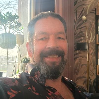 PMLtenZijthoff's profile picture. Schrijver, Jewish soul- no zionist. Een Ander Joods Geluid.
Tikkun Olam - Zei Gezunt