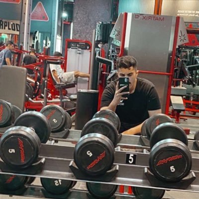 _mshmrii's profile picture. Kuniv