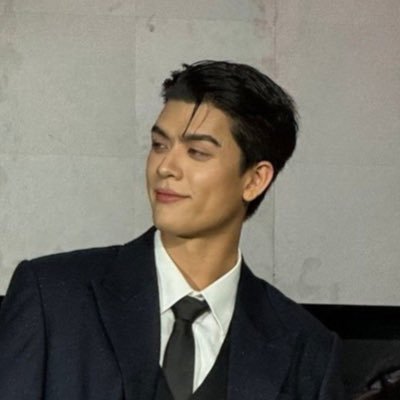 bellymimi07's profile picture. 127 : — 💭/✿ 🍅🩰🎀 𝓎𝑜𝓊 𝒶𝓇𝑒 𝓂𝓎 𝓈𝓊𝓃𝓈𝒽𝒾𝓃𝑒 ꒰・@josswayar @gawincaskey • ꒱