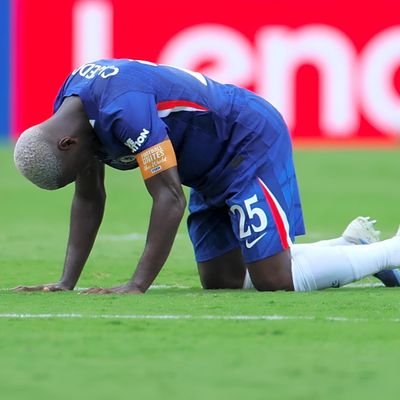 OmehSmiler's profile picture. Football fan