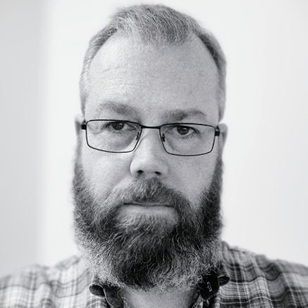 VB_tins's profile picture. Corvus ministrator, Stoic, horology aficionado and reverer of the Old Gods. Tweets approved by my boss: a large curmudgeonly raven. No riff raff.