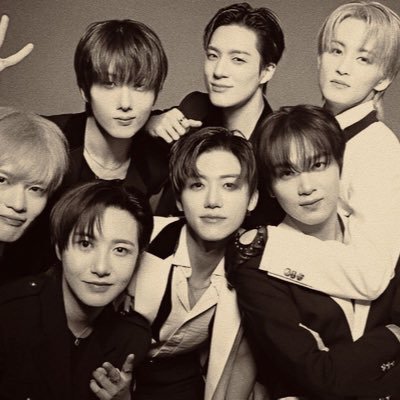 rhesusnegativve's profile picture. she writes the poetry she cannot live.