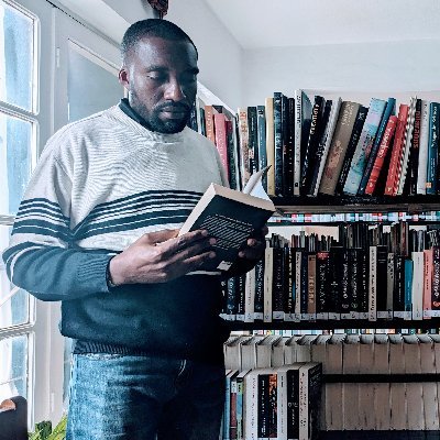 MentorOfficiel's profile picture. Époux| Citoyen Engagé| Pionnier de l'engagement citoyen #RDC(2012-2023)| Prix Citizen2021| Écrivain &Chercheur 📚| Défenseur de la dignité humaine, SAUVONS RDC✊