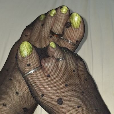 AlizeeTrav's profile picture. 🏳️‍⚧️🔞im a lady&boy ⚧️ non binary
I paint my toes and wear toe rings and ankle bracelets 
Im left leg amputee pretender and wannabe 
I love a amputee people