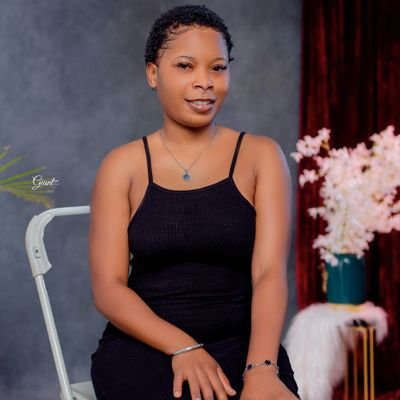 AngiePhiri265's profile picture. I'm just a girl 
Fashion designer🪡👗🛍 
What you order is what you get💯🇲🇼
Liverpool hun ❤️