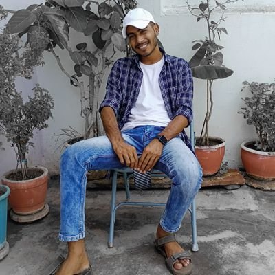 DehariyaNitinn's profile picture. Indian🇮🇳