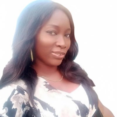 Beautifugift's profile picture. Data Analyst & Data Scientist | Google Sheets + Automation | Sweet & Vibrant Soul 🌸. Let’s Connect 👉🏾https://t.co/YhlytvzCbC