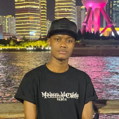 kudaville's profile picture. Thank God I'm Fine • LLB + LLM ⚖️🎓 • Chelsea FC x RMA • CR7/LeBron/SirLH44 🐐 • 🏎🏏🏉🏀⚽️