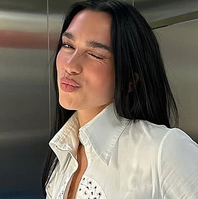 lousbsf_'s profile picture. one day, i am going to grow wings (sucess).